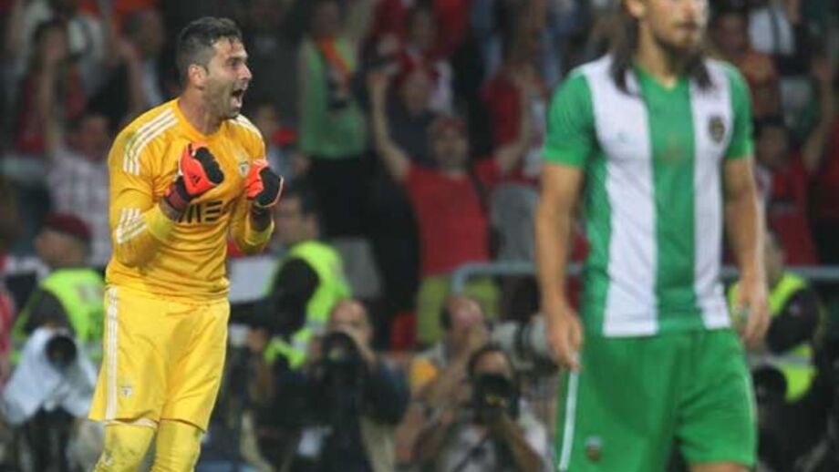 Águia à procura do primeiro “bi”