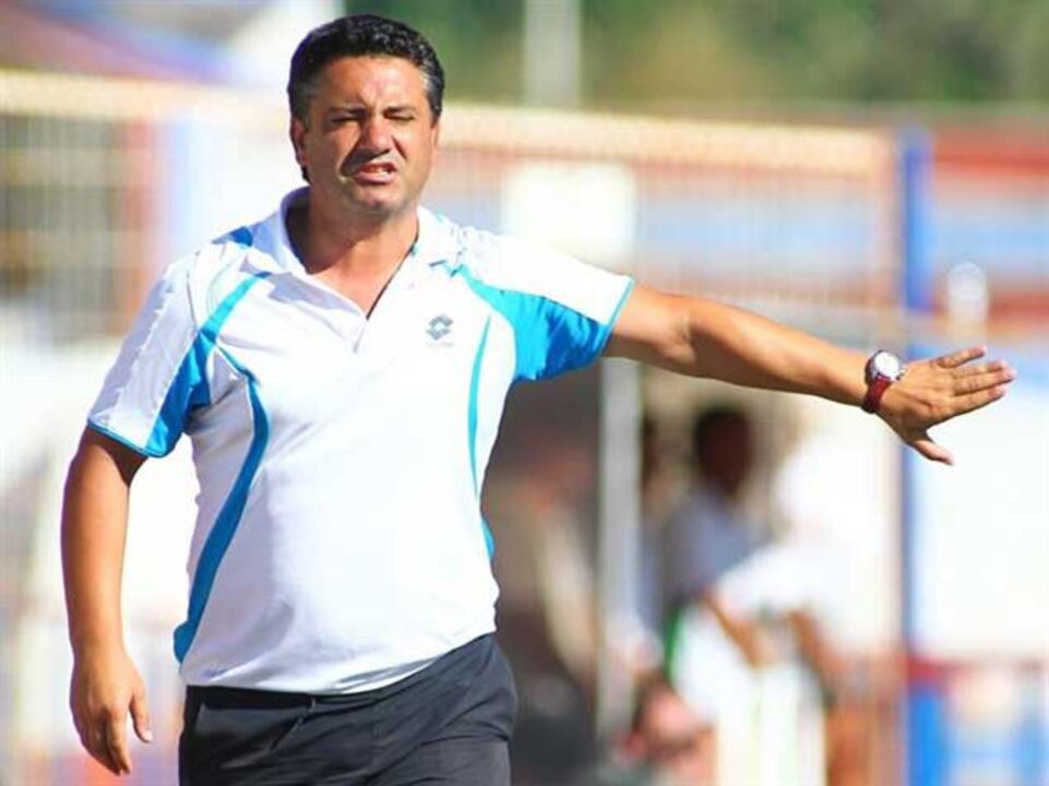 Guiné-Bissau de Paulo Torres perde e é última do grupo