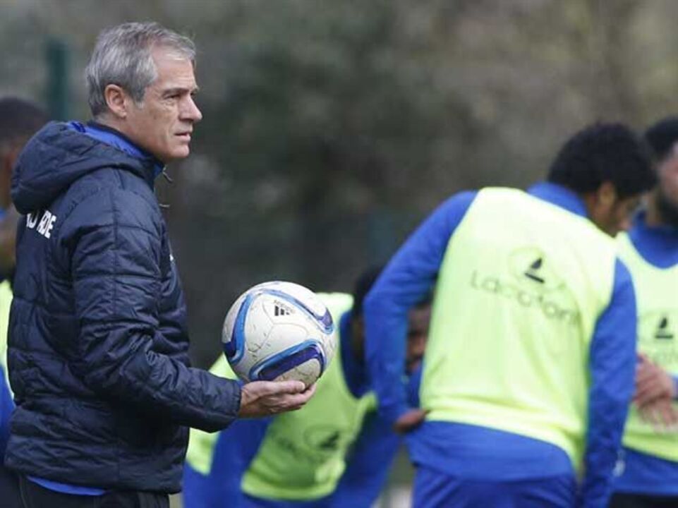 Cabo Verde obrigado a vencer