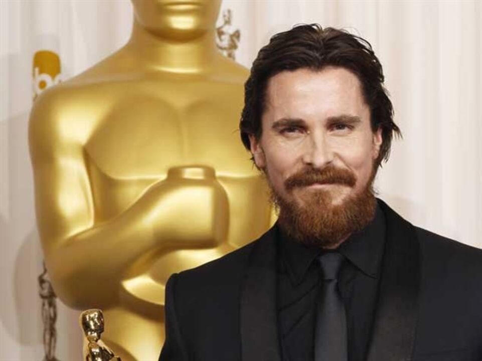 Christian Bale na pele de Enzo Ferrari  