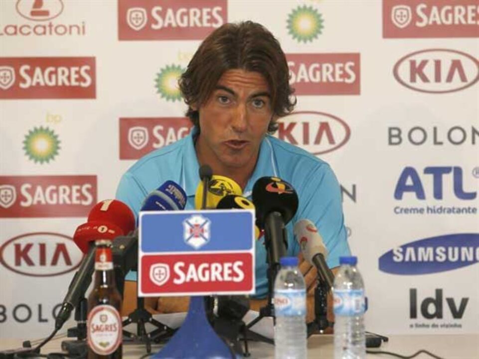 Sá Pinto convoca todo o plantel para a Luz