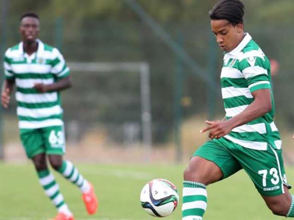 Oriental-Sporting B, 0-4: Goleada com "reforço" de Jesus