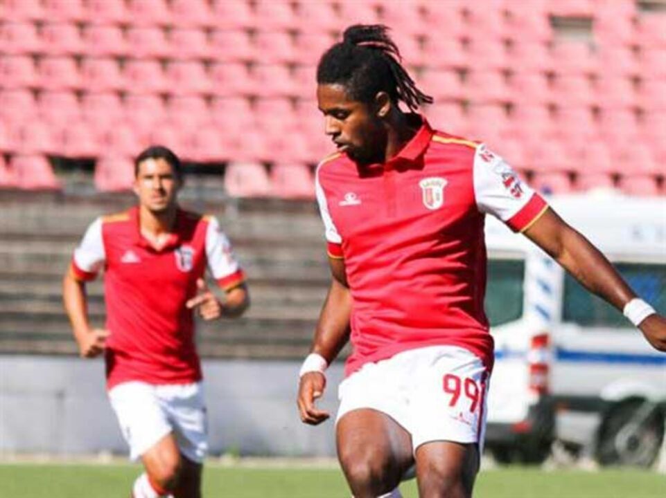 Sp. Braga B-Feirense, 1-1: Empate em jogo que valeu pela 2.ª parte