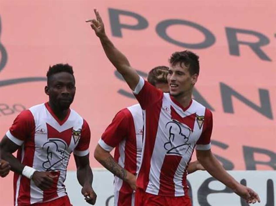 Oriental-Aves, 0-2: Bis de Guedes dá vitória