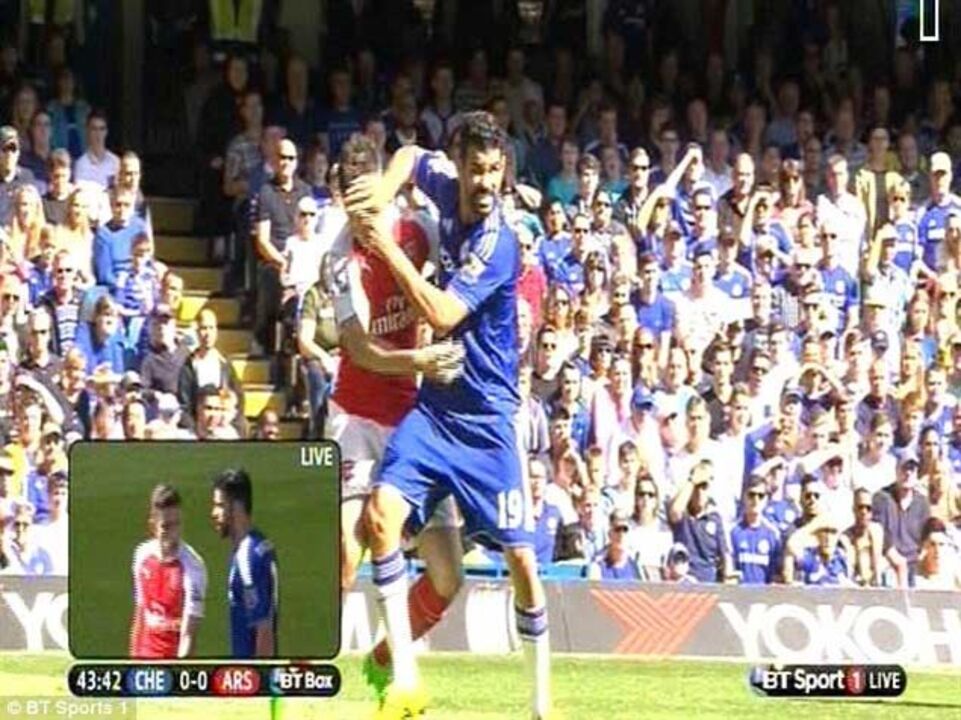 Diego Costa arrisca três jogos de suspensão