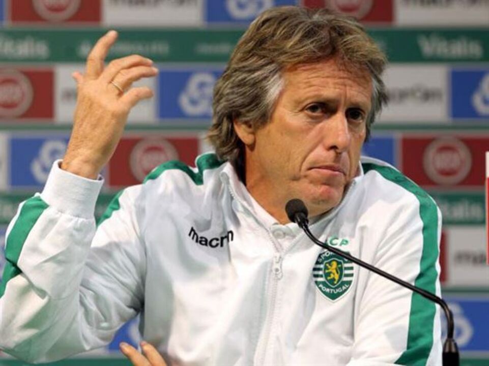 Jesus: «Eu conheço o empresário de Carrillo de algum lado?»