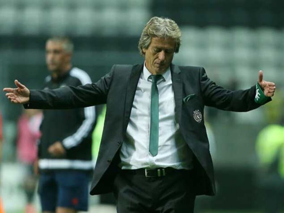 Jesus: «Viu bem Slimani tocar com uma unha num defesa...»