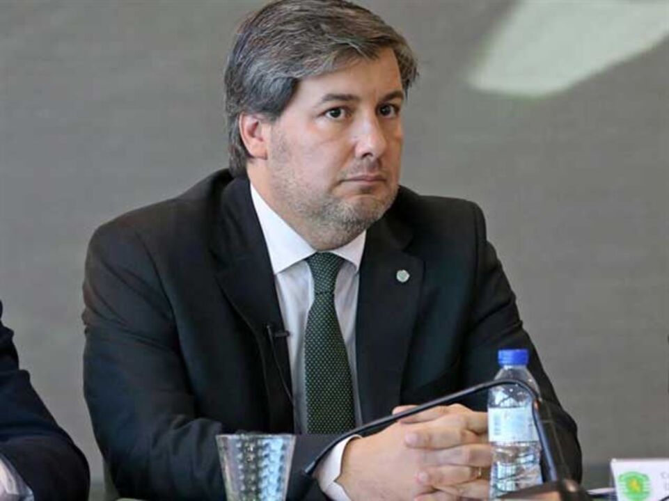 Clube entrega "caso"