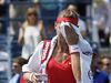 Safarova eliminada e Halep avança