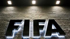 FIFA castiga clube belga por partilhar passes de jogadores 