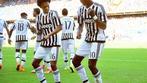 Juventus bate Génova por 2-0