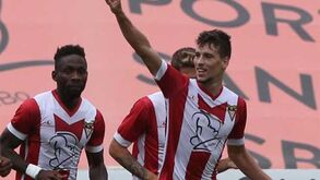 Oriental-Aves, 0-2: Bis de Guedes dá vitória