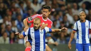 André ligado à ficha