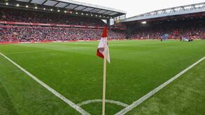Liverpool-Aston Villa, em direto
