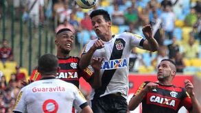 Vasco da Gama derrota Flamengo e continua a acreditar