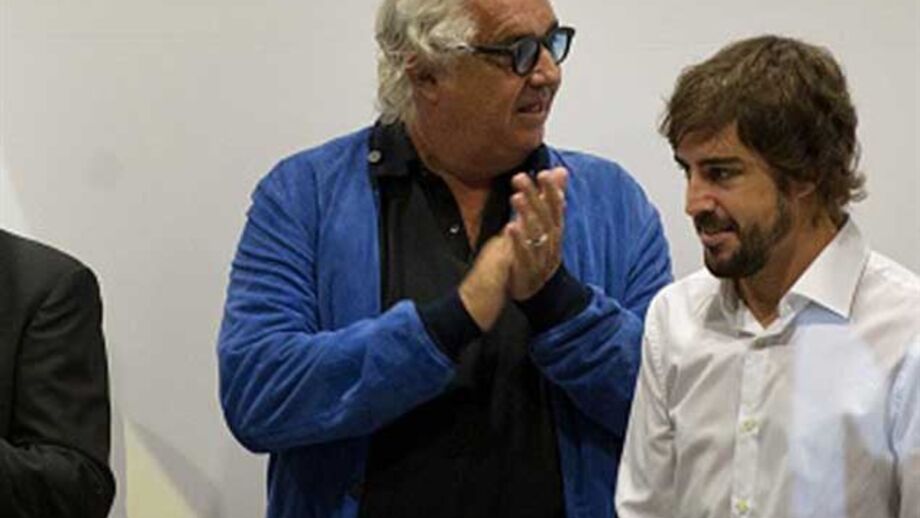 Flavio Briatore: «Enquanto a McLaren pagar, Alonso continuará a ter paciência»