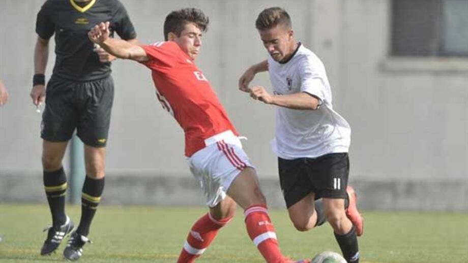 Benfica derrotado em casa do Oeiras