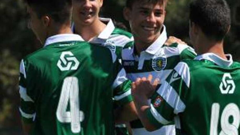 Sporting sofre para vencer Sacavenense
