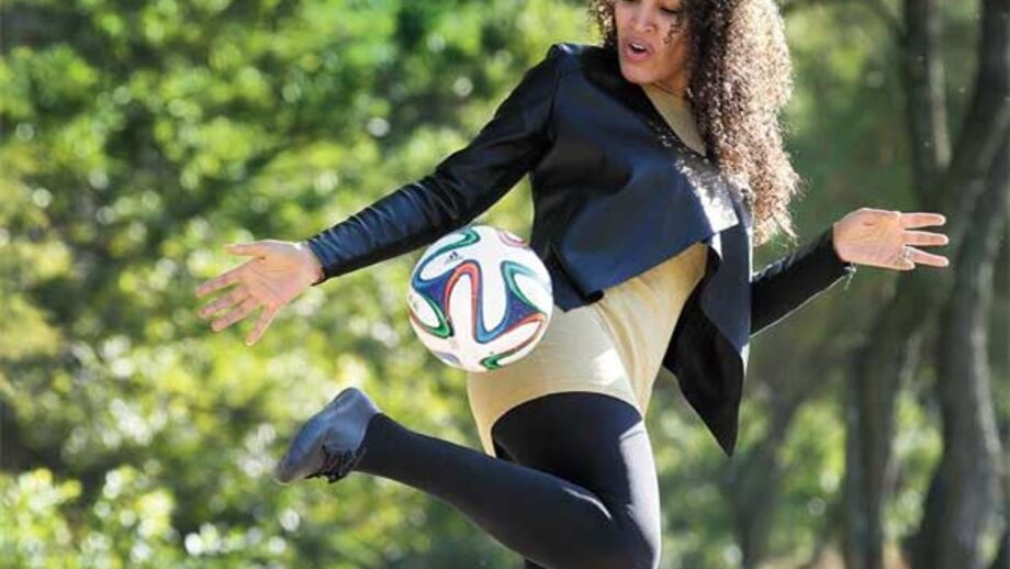 Mónica Lopes: «A adaptação está a correr muito bem»