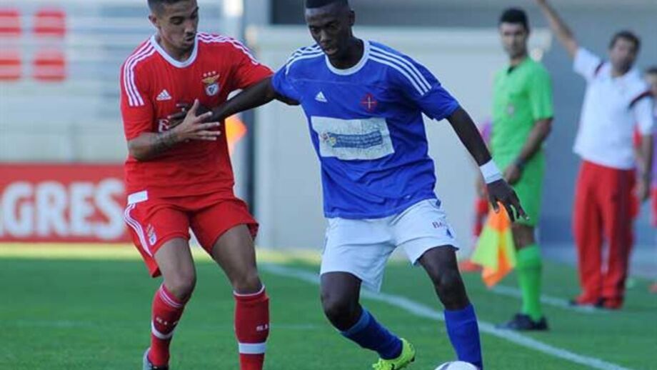 Belenenses surpreende e vence Benfica