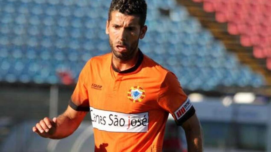 Varzim-Guimarães B, 1-0: Golo solitário de Nelsinho dá a vitória