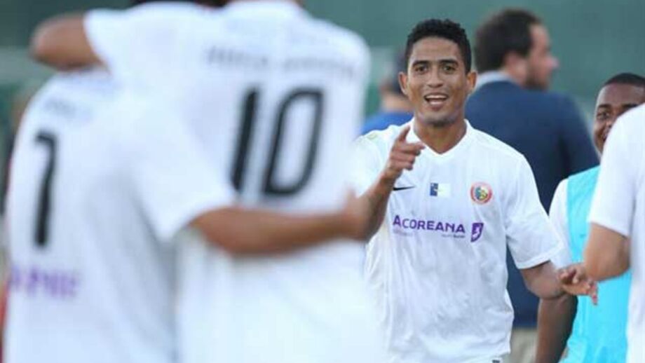 Santa Clara-Farense, 2-0: Primeira vitória caseira dos açorianos
