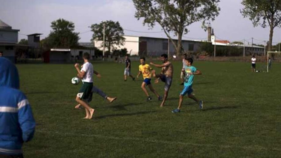 Prefeito italiano nega utilização de campo a refugiados