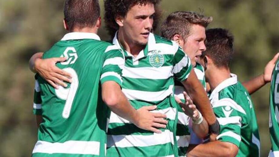 Sporting vence Oeiras na compensação
