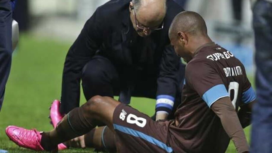 Brahimi longe da vista