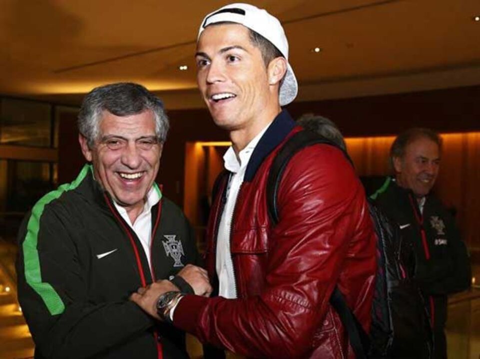 Fernando Santos: «Espero que Ronaldo continue assim muitos anos»