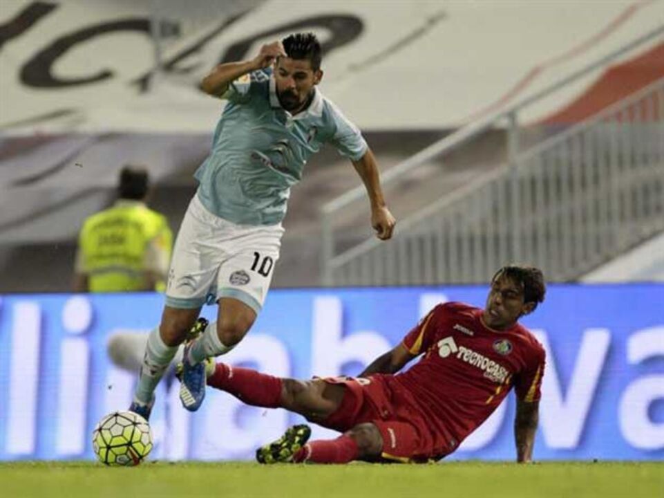 Celta empata e não dorme na liderança