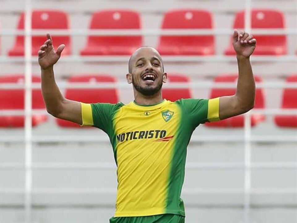 Benfica B-Mafra, 1-2: Casa arrombada no Seixal