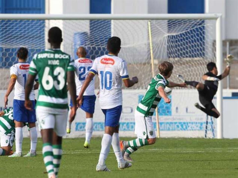 Famalicão-Sporting B, 1-1: Leões caem do segundo lugar
