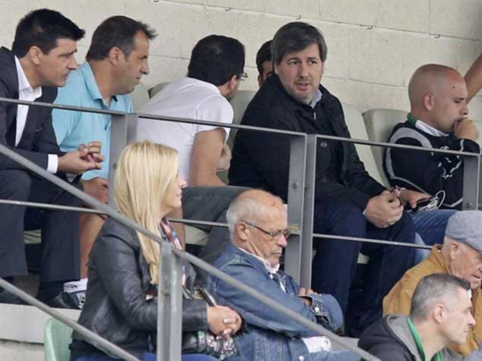 Bruno de Carvalho assiste ao jogo de iniciados