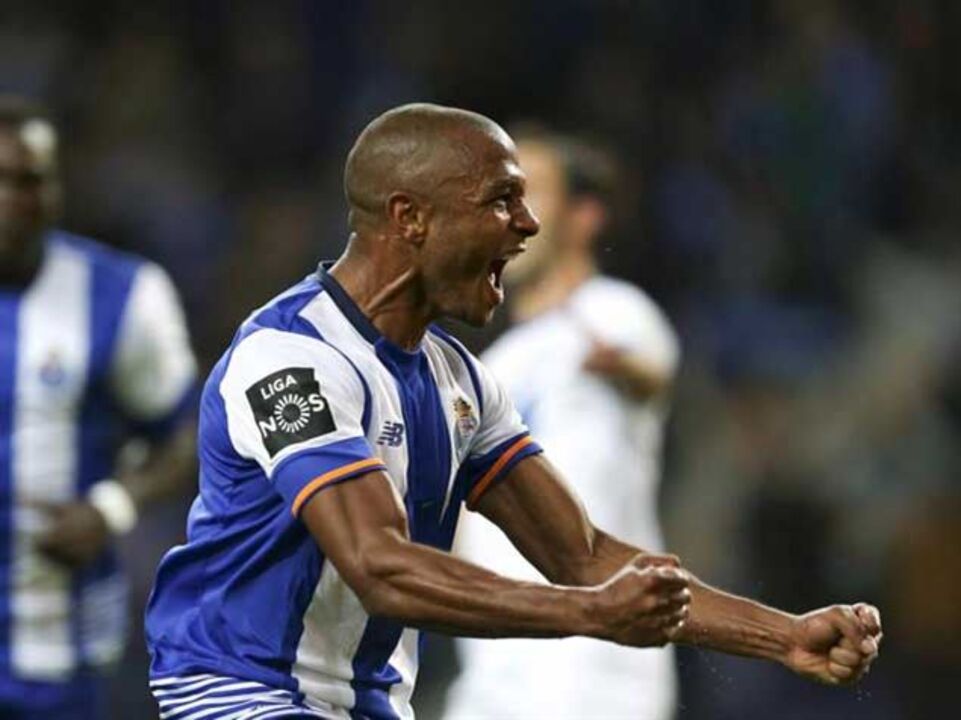 Brahimi: «O primeiro golo libertou-nos»
