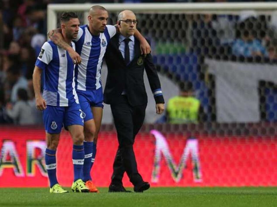 Lopetegui: «Maicon? Parece que pode ter uma rutura» 