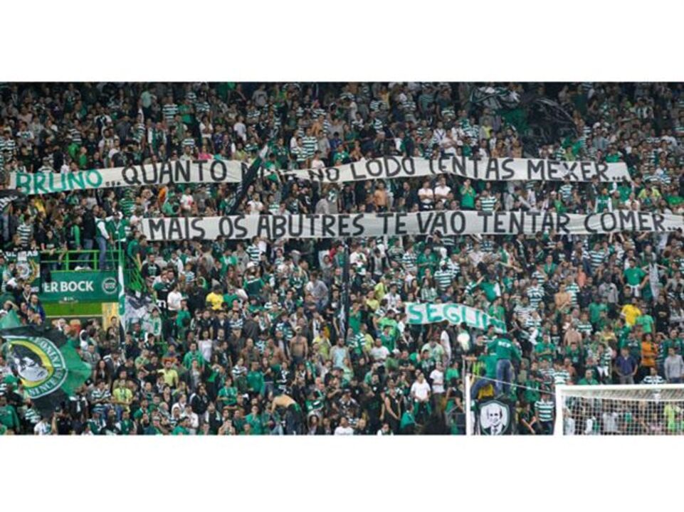 Adeptos apoiam Bruno de Carvalho