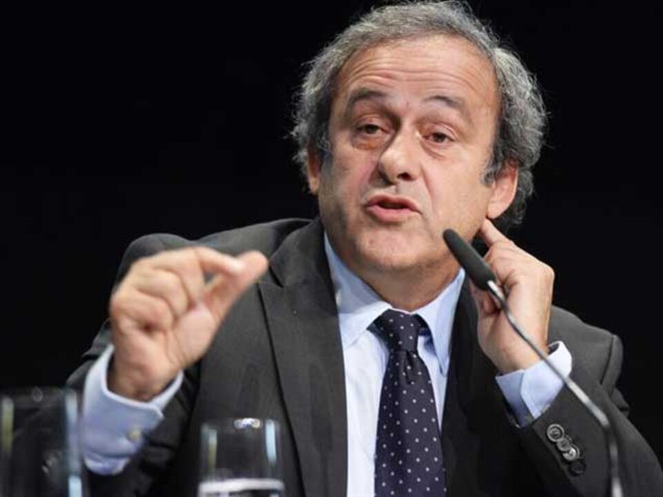 FIFA: Federação alemã fala de "peso enorme" nas ambições de Platini