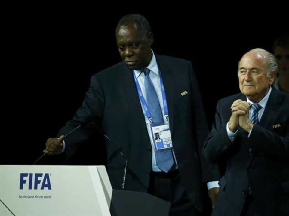 FIFA: Presidente interino diz que não será candidato à liderança do organismo