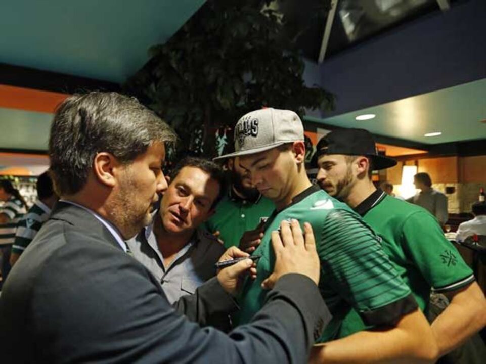 Bruno de Carvalho: «Nesses 18 anos não vi nenhum sócio rasgar cartão»