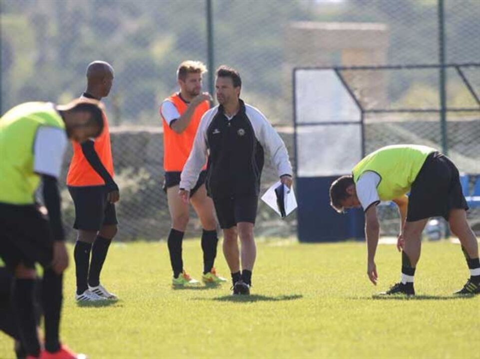 Quim Berto promete equipa a disputar vitória com FC Porto