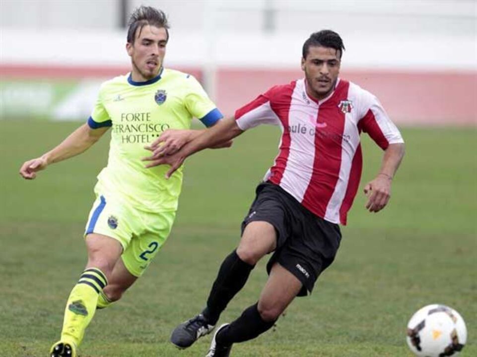 Louletano-D. Chaves, 0-5: Goleada flaviense vale apuramento