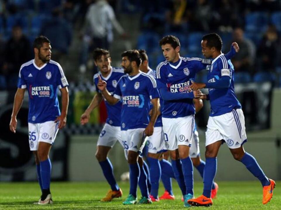 Famalicão-Feirense, 1-1 (4-5 g.p.): Forasteiros avançam na decisão