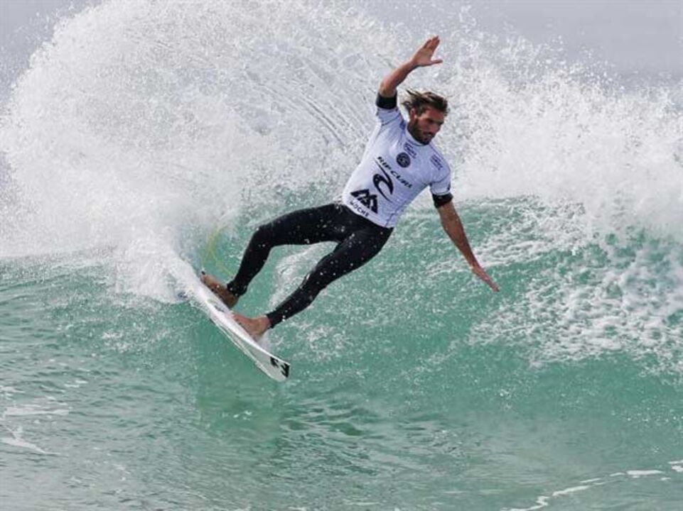 Frederico Morais elimina Mick Fanning