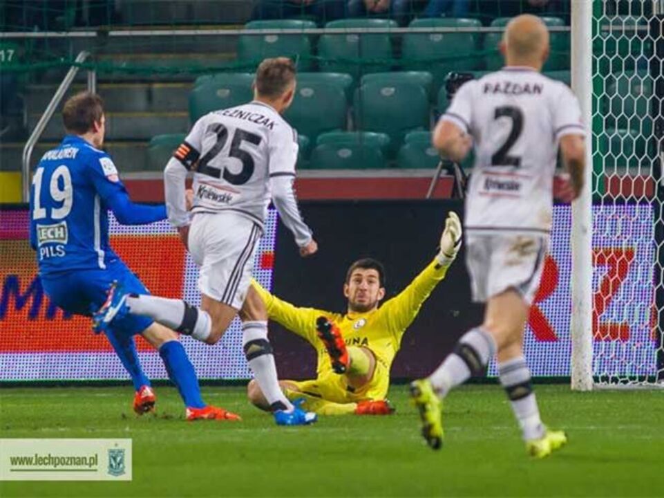 Polónia: Lech Poznan foge ao último lugar