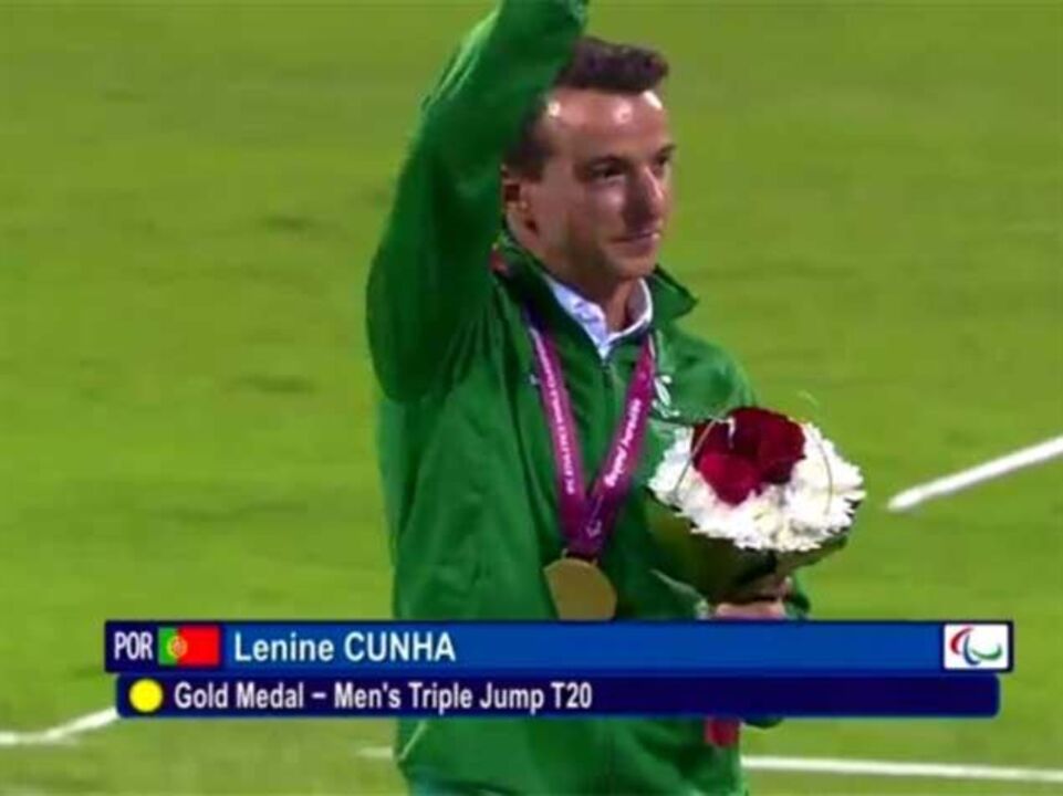 Mundiais IPC: Lenine Cunha conquista ouro no triplo salto