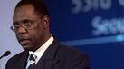 Issa Hayatou assume presidência da FIFA interinamente
