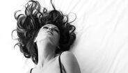 Nereida Gallardo em ensaio ousado não esconde nada