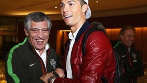 Fernando Santos: «Espero que Ronaldo continue assim muitos anos»