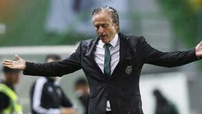 Consistência defensiva ainda não é a de Jesus campeão